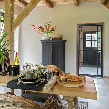 Logeerderij Het Landleven Met Jacuzzi En Finse Sauna Achterhoek
