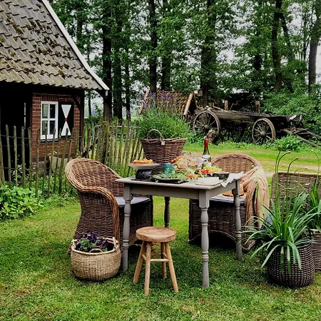 Logeerderij Het Landleven Met Jacuzzi En Finse Sauna Achterhoek