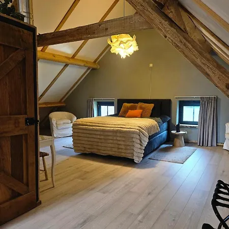 Logeerderij Het Landleven Met Jacuzzi En Finse Sauna Achterhoek بيت للعطل