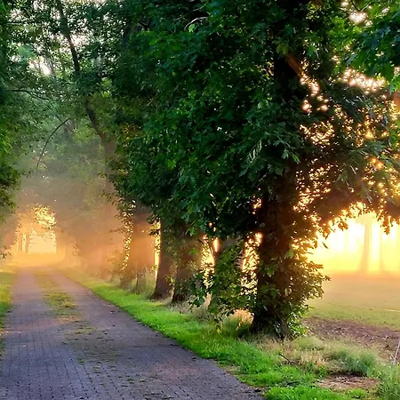 Logeerderij Het Landleven Met Jacuzzi En Finse Sauna Achterhoek بيت للعطل