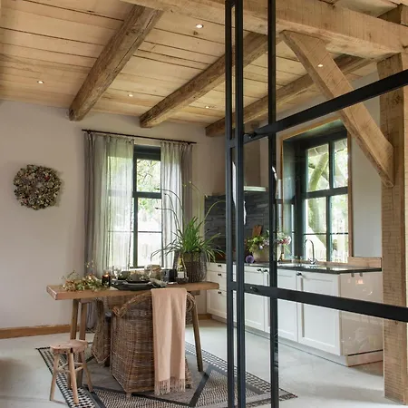 Dom wakacyjny Logeerderij Het Landleven Met Jacuzzi En Finse Sauna Achterhoek