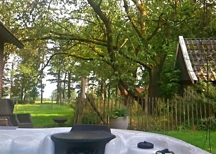 Semesterbostad Logeerderij Het Landleven Met Jacuzzi En Sauna Achterhoek *